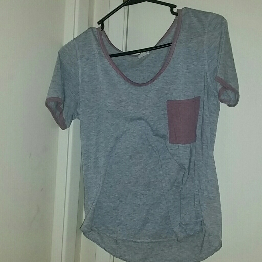 Tee shirt